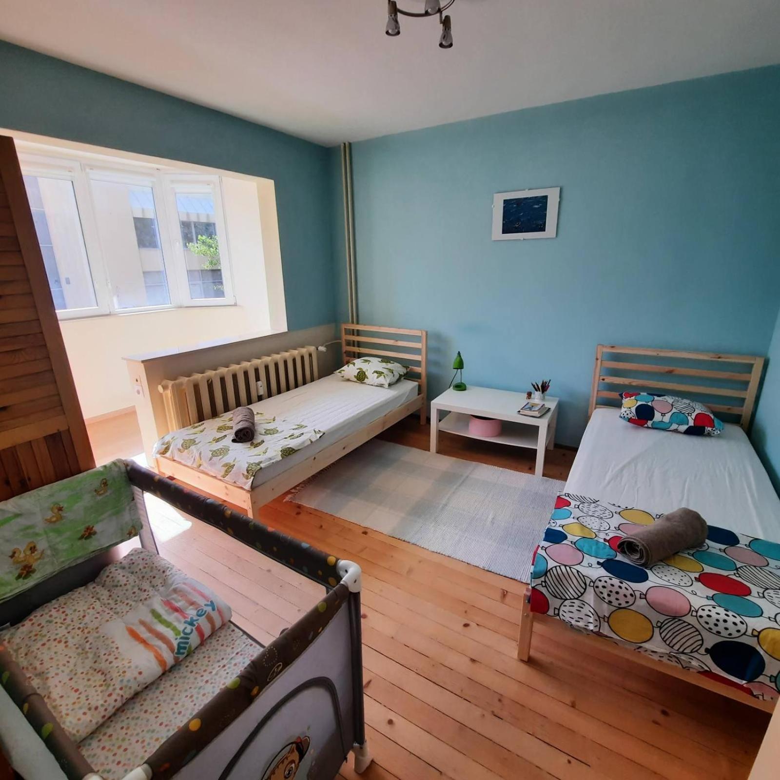 Spacious 3 Bedroom Apartment, Close To Metro Station Sofia Ngoại thất bức ảnh